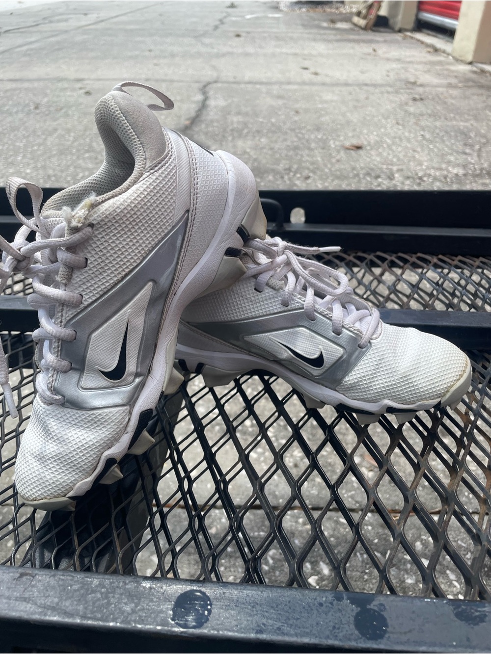 Nike Kids White and Silver Cleats